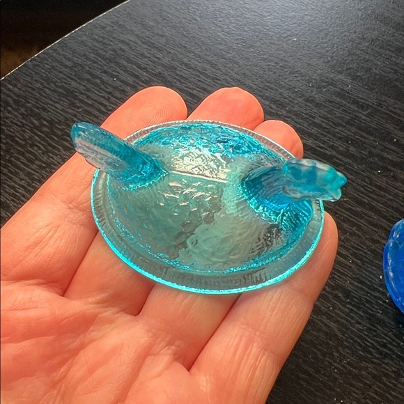 Vintage Miniature Blue Topaz Glass Hen on Nest Salt Cellar Westmoreland USA - Picture 6 of 11